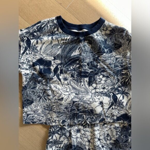 Old Navy Two-Piece Tropical Short Set - Picture 4 of 6